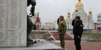 В Мордовии офицеры Росгвардии и ветераны правопорядка почтили коллег, погибших при исполнении служебного долга - Росгвардия