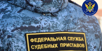 Нерадивая мать в Мордовии спряталась от приставов под кучей старого тряпья - Info-Rm.Com