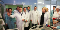 Председатель Совета Федерации РФ и Глава Мордовии посетили поликлинику Республиканского онкологического диспансера - Столица С