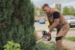 «Городские власти должны следить за порядком, а горожане - поддерживать его» - Артём Здунов вышел на общегородской субботник