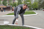 «Городские власти должны следить за порядком, а горожане - поддерживать его» - Артём Здунов вышел на общегородской субботник