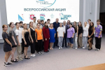 Победительница акции партийного проекта "Мир возможностей" Дарья Горячева встретилась с главой Крыма Сергеем Аксёновым