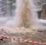 «Вода пошла по дороге» — в Саранске устраняют прорыв водопровода - Pg13.Ru