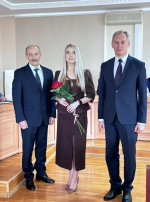 Вручены удостоверения федеральным судьям.